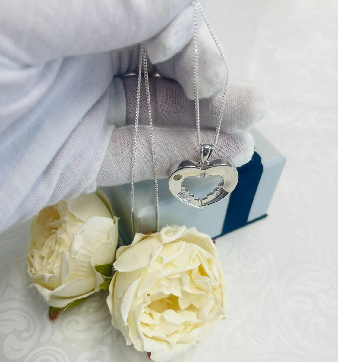 Feathered Wing Heart Cremation Ashes Memorial Pendant 6 Feathered Wing Heart Cremation Ashes Memorial Pendant - Image 4