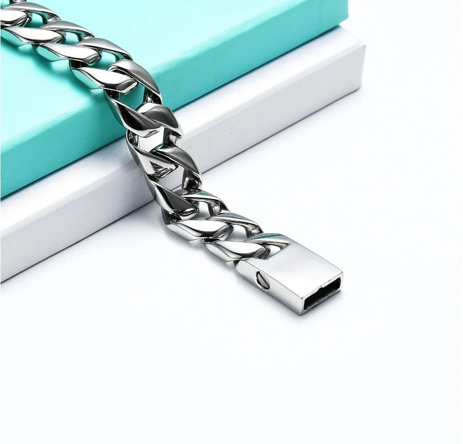 Men's Chunky Curb Bracelet - Stainless Steel Cremation Ashes Jewellery 5 Men's Chunky Curb Bracelet - Stainless Steel Cremation Ashes Jewellery - Image 3